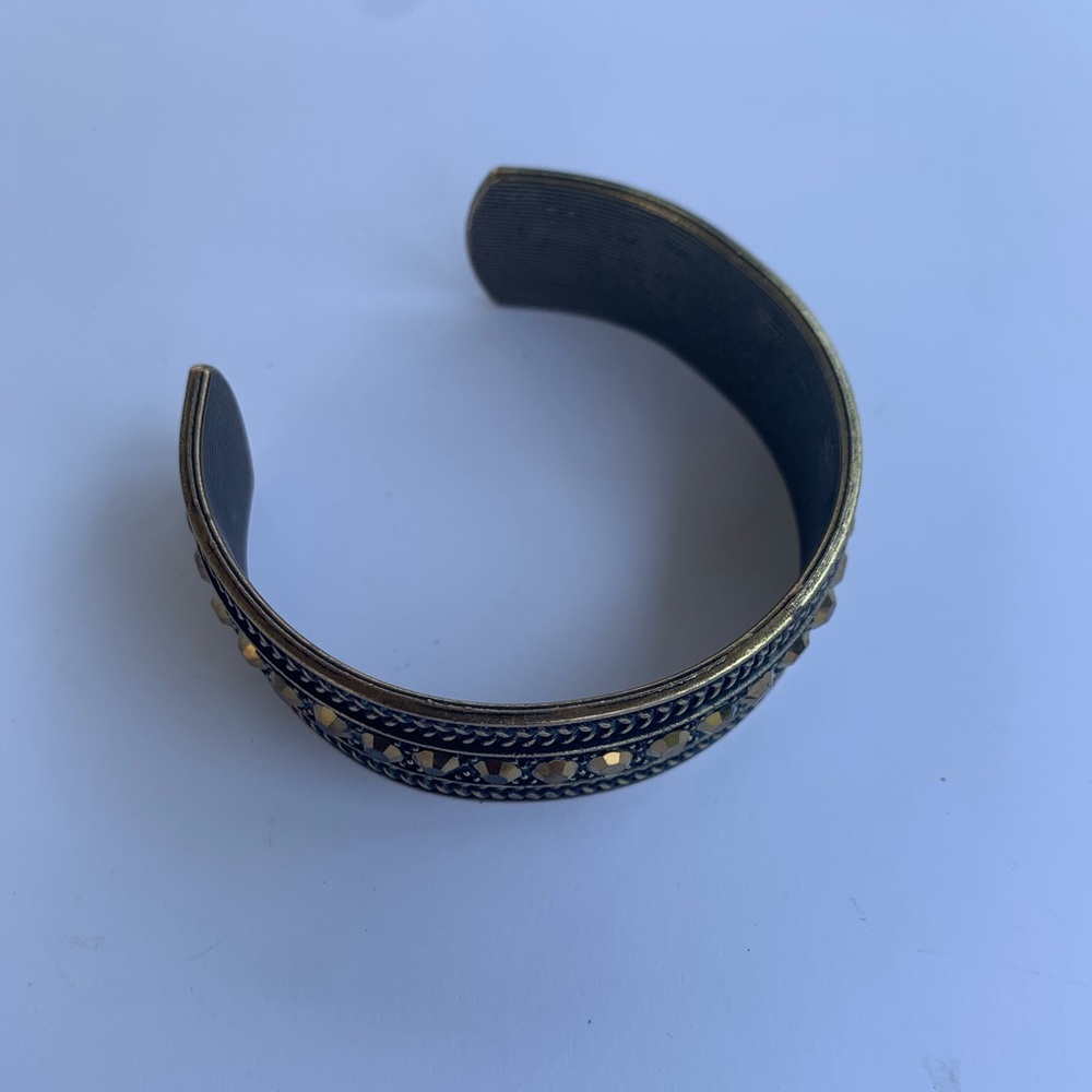 Gold bracelet